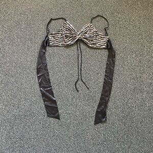 Meraki Elegant Black Top